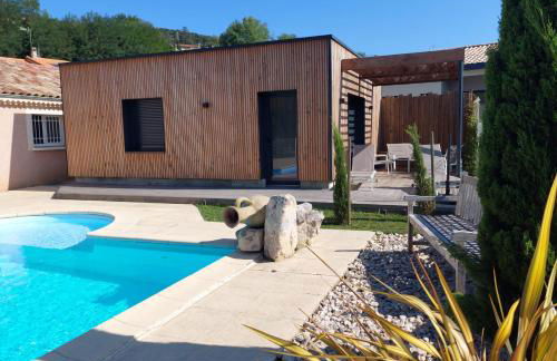 Terre de Crussol - Gite 3 étoiles en Ardèche, avec piscine et clim, 2-4 personnes - Photo 1