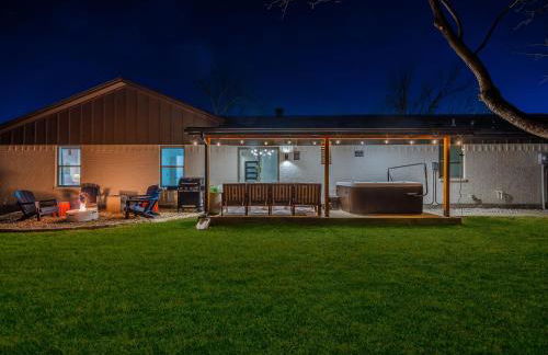 Amelia's Corner Game Room Fire Pit Hot Tub - Foto 47