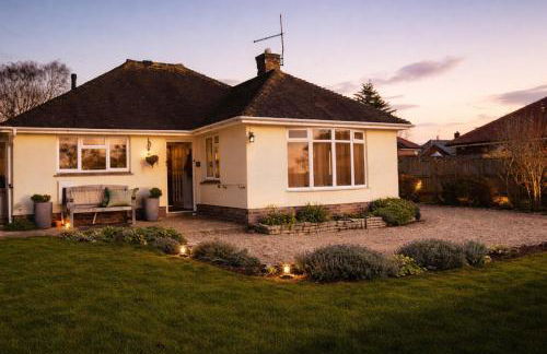 Big Group Bungalow, Sleeps 9, Perfect for Families - Photo 45