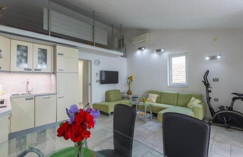 2 Bedroom Nice Home In Sveti Ivan - Foto 17