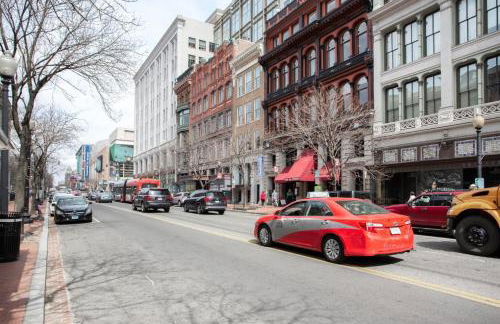 Penn Quarter 2BR w Gym Pool nr National Mall WDC-167 - Foto 26