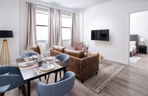 Chic 1BD with Rooftop W/D in Unit Downtown - Foto 1