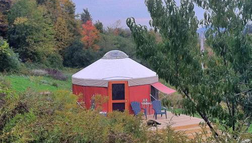 Modern Countryside Yurt Rental in Waterville, Upstate New York - Foto 2