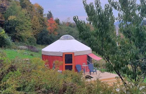 Modern Countryside Yurt Rental in Waterville, Upstate New York - Foto 2