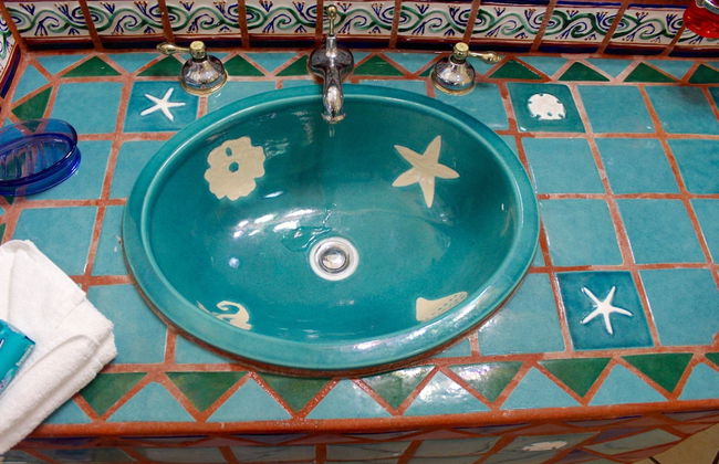 Mid-century Ocean View Apartment - Photo 21