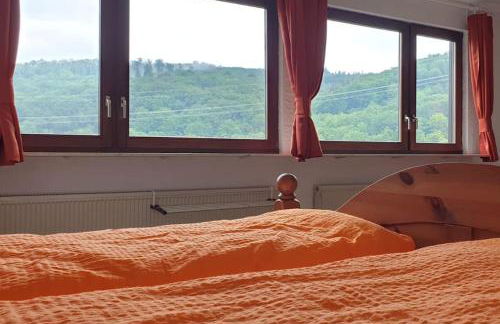 Oma Lina Haus - 4 SZ 2 Bäder großer Garten und Infrarot-Sauna - Photo 3