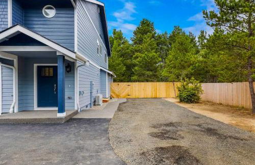 Beach Break Home with Hot Tub - Walk to Beach - Foto 23