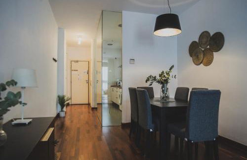 AZZ Sevilla Torre de la Plata Apartamentos - Photo 40