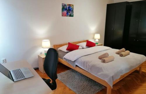Cozy 1-bdrm apt in Dubec, ideal for work or study - Foto 2