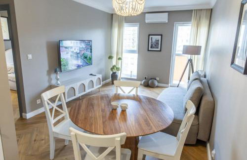 SOLAR Apartments I Stare Miasto 10min I Parking Free I Winda I Balkon - Photo 26