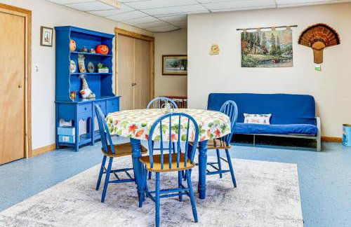 Spacious Log Home with 13 Acres, Ponds and Fire Pit! - Foto 27