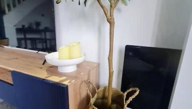 Lovely house with back garden - PRIVATE driveway - Foto 5