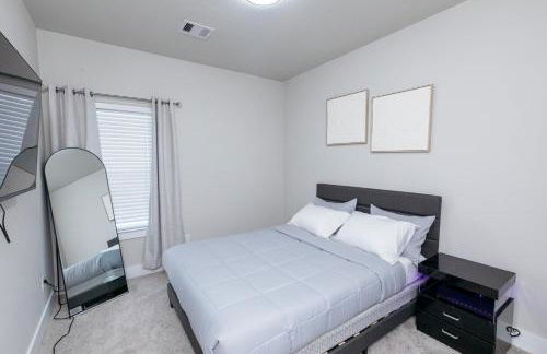 Modern Houston 3BR Getaway Near NRG Stadium, Downtown, Med Center & HOU Airport, FIFA & RODEO Ready - Foto 29