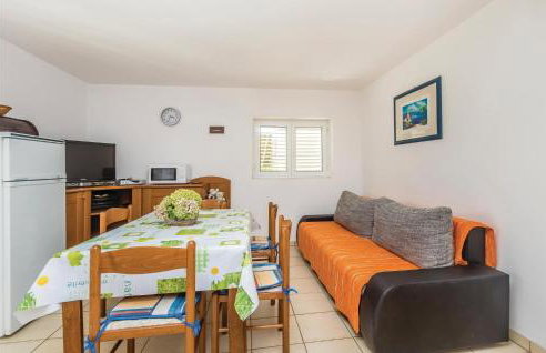 4 Bedroom Cozy Home In Poljica - Foto 24