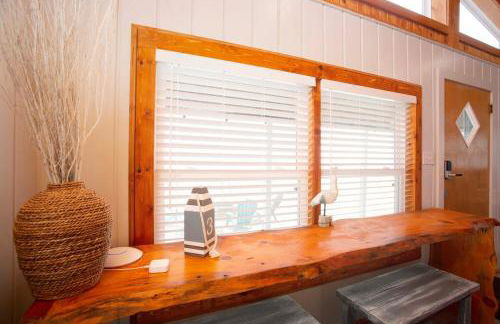 4 Beachfront Cottages - New Bathrooms and Roofs - Foto 6