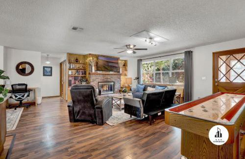 Uhost AI - Get Cozy & Relax! 4BR, 2BA, Hot Tub - Foto 9