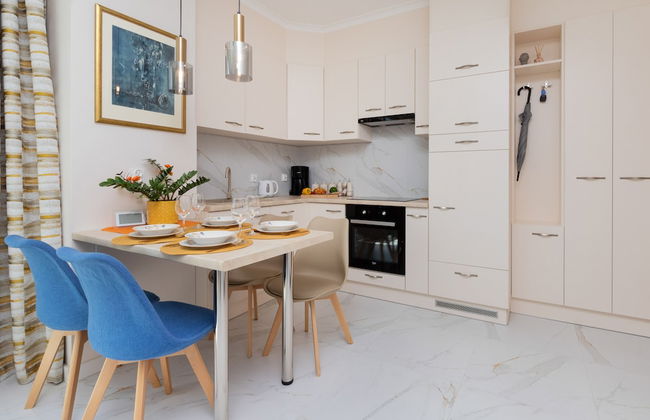 Sunny Seaside Apartment by Renters - Foto 25