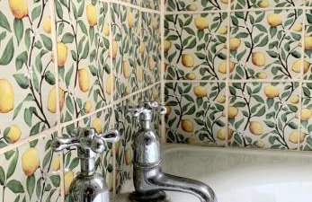 Large family home based at Westerlands Farm - Photo 2