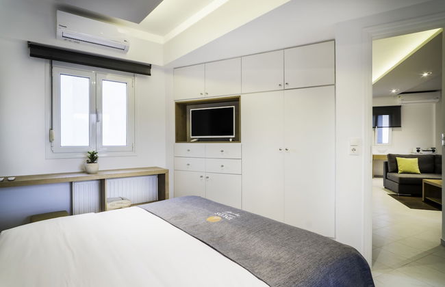 Talos Luxury Suites - Photo 7