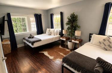 Hollywood house with parking - walk to attractions - Foto 2
