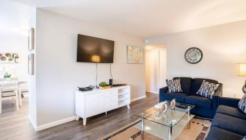 Luxury stay near Oakridge Mall for vacation/work - Foto 4