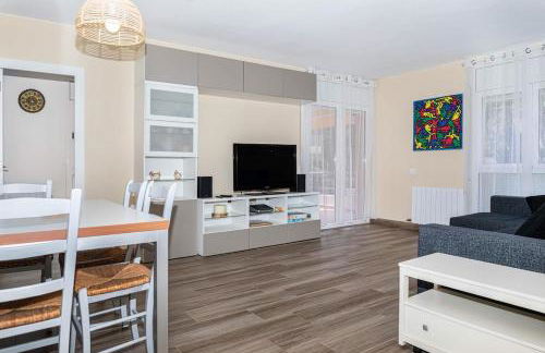 Apartmento con piscina y pista de tennis - Foto 18