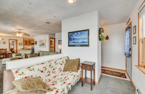 Boat, Grill and Unwind Lakefront Cayuga Home! - Foto 4