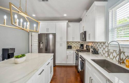 Intergalactic Abode at East Downtown - Foto 13