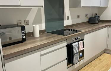 Spacious Central Manchester Apartment - Next To AO Arena & Picadilly Station - Local Attractions - Free Parking - Foto 17