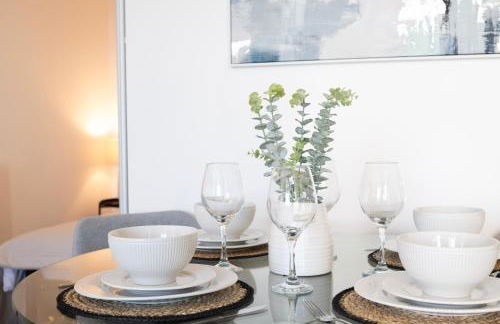 1BR River Retreat - Sleeps 4 - Parking - Foto 23