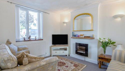 Ravensmere Villa - Photo 2