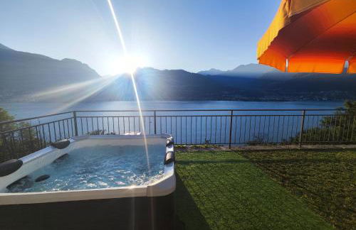 LAGUNA BLU - Villa da sogno con idromassaggio panoramico sul Lago di Como - Foto 57
