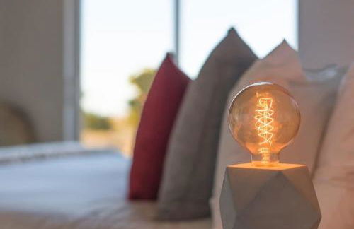 Skyline Ridge- Modern Residence w Sprawling Views - Foto 34