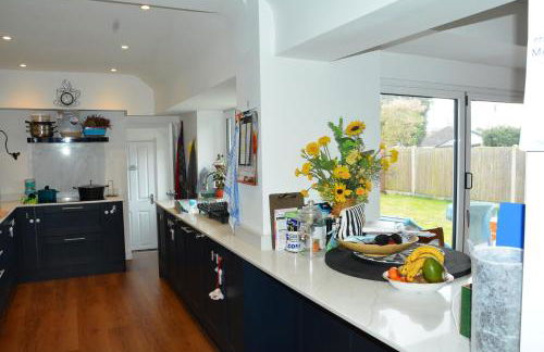 Peaceful Room Overlooking Nature & dedicated bathroom - Foto 7