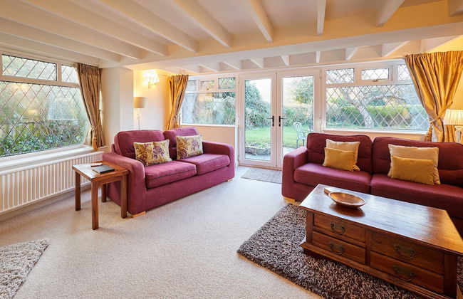 Host Stay Ailsa Cottage - Foto 1