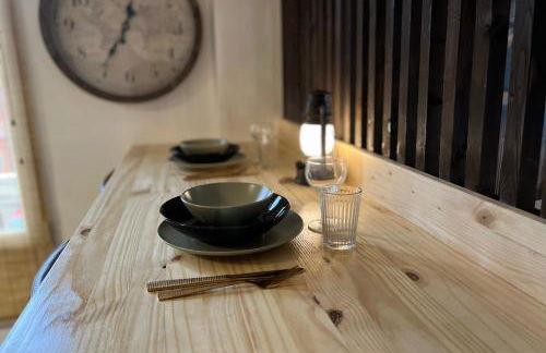 L'Expédition - By BEST KEYS - Expérience Unique - Déco Immersive - Lit Queen Size & Canapé Convertible - Centre Ville - Smart TV - Machine à Café Nespresso - Netflix & WiFi ILLIMITÉ - Check-in Autonome - Parking Gratuit - Foto 8