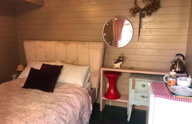 The Dairy - Seaside Couples Escape in Whitstable - Photo 2