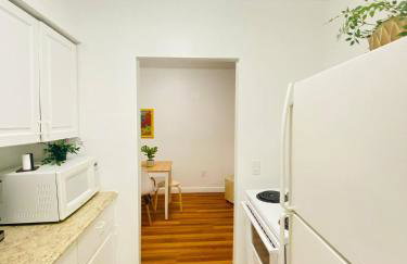 Apartment in the Heart of Calle 8 with Parking - Foto 4