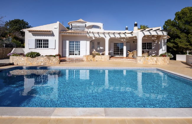 Beautiful 3-bed Villa in Faro Spool & Seaview - Foto 9