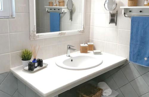 Alexandra's Sea Front Villa - Foto 23