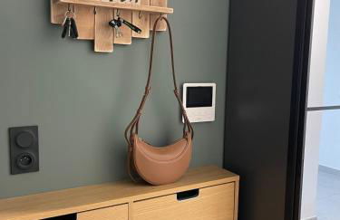 T2 cosy avec terrasse et jardin à Belley - Foto 25