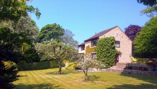 Maywalk House B&B - Foto 1, Garden, Garden view