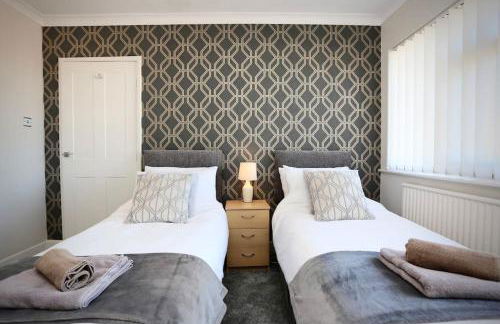 Fabulous beachfront 3 bed house with parking - Foto 37