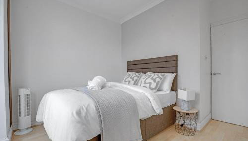 Luxury House London near Subway Station N15 - Foto 2