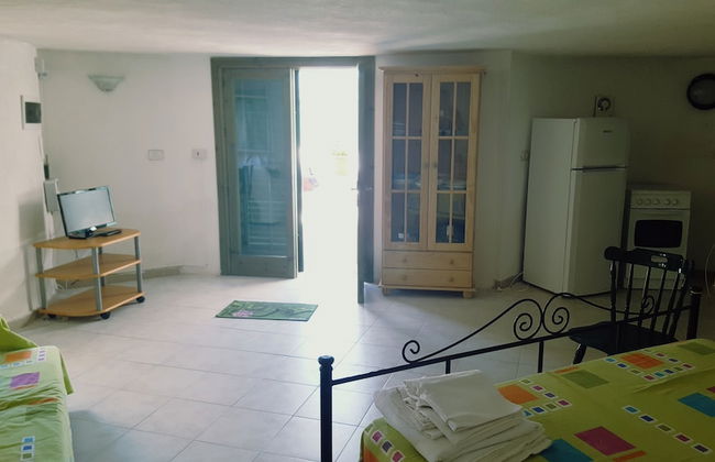 Beach Front Studio Apartment Tonnarella - Photo 2