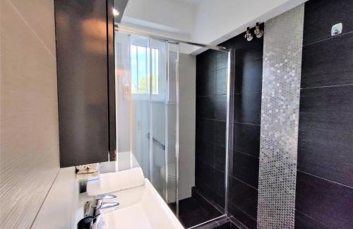 Vouliagmeni Iasonos Residence Central Stylish Flat - Photo 17