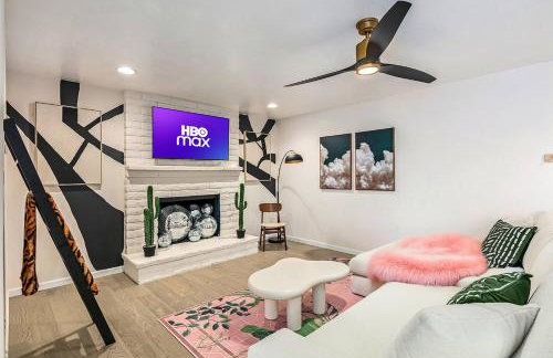 Disco Jungle with Fire Pit+Poolside TV+Yard Games - Photo 7