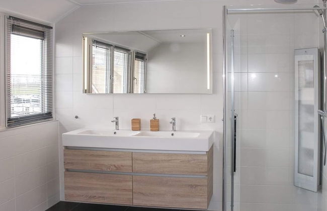 Villa in Friesland With Sauna & Bubble Bath - Foto 22