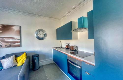 Trendy Contractor&Leisure Stay,SelfCheckin Parking - Photo 9