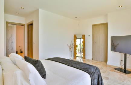 Brand New Waterfront Villa with pool - Foto 19